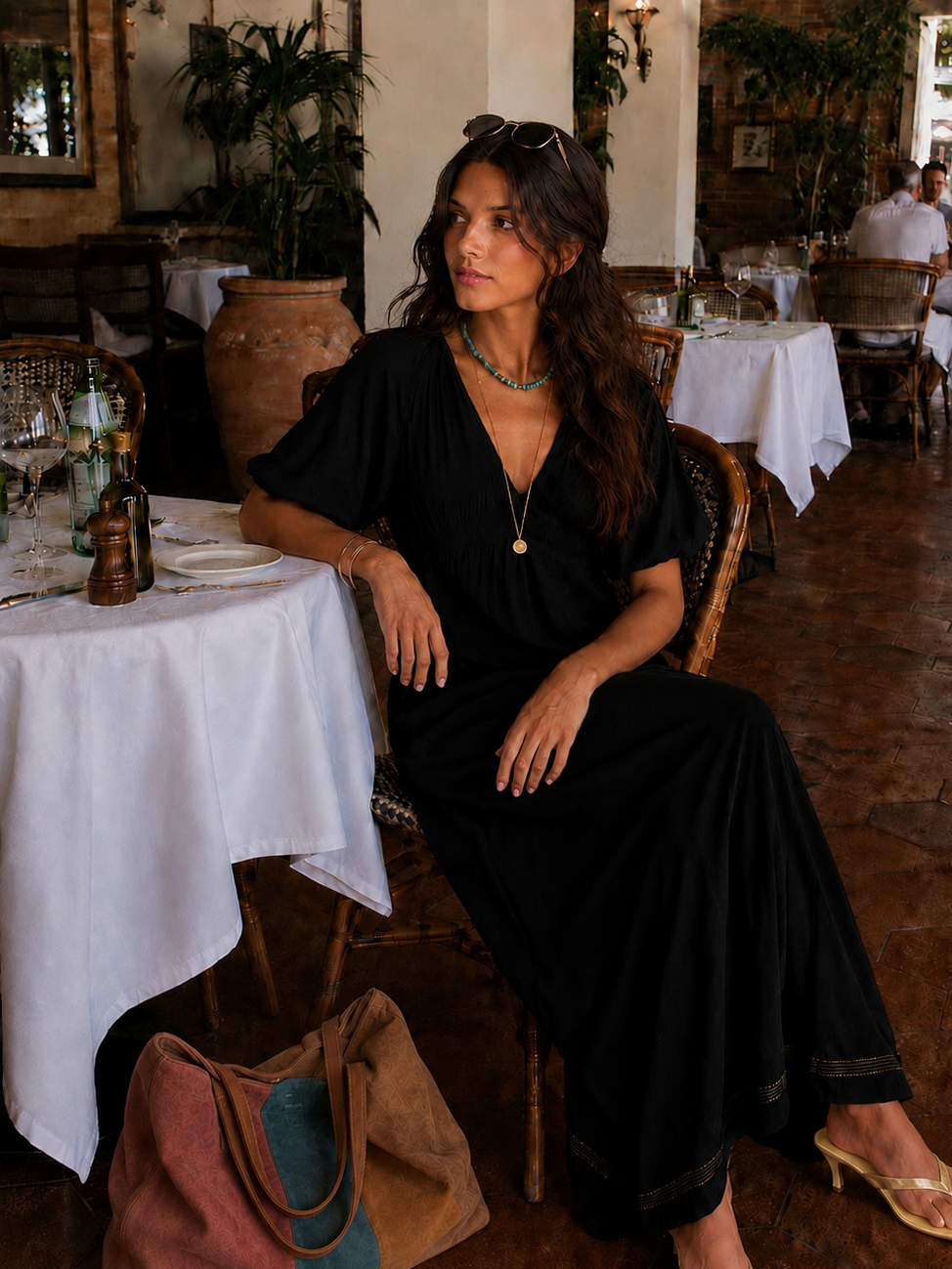 V Neck Kaftan - Black