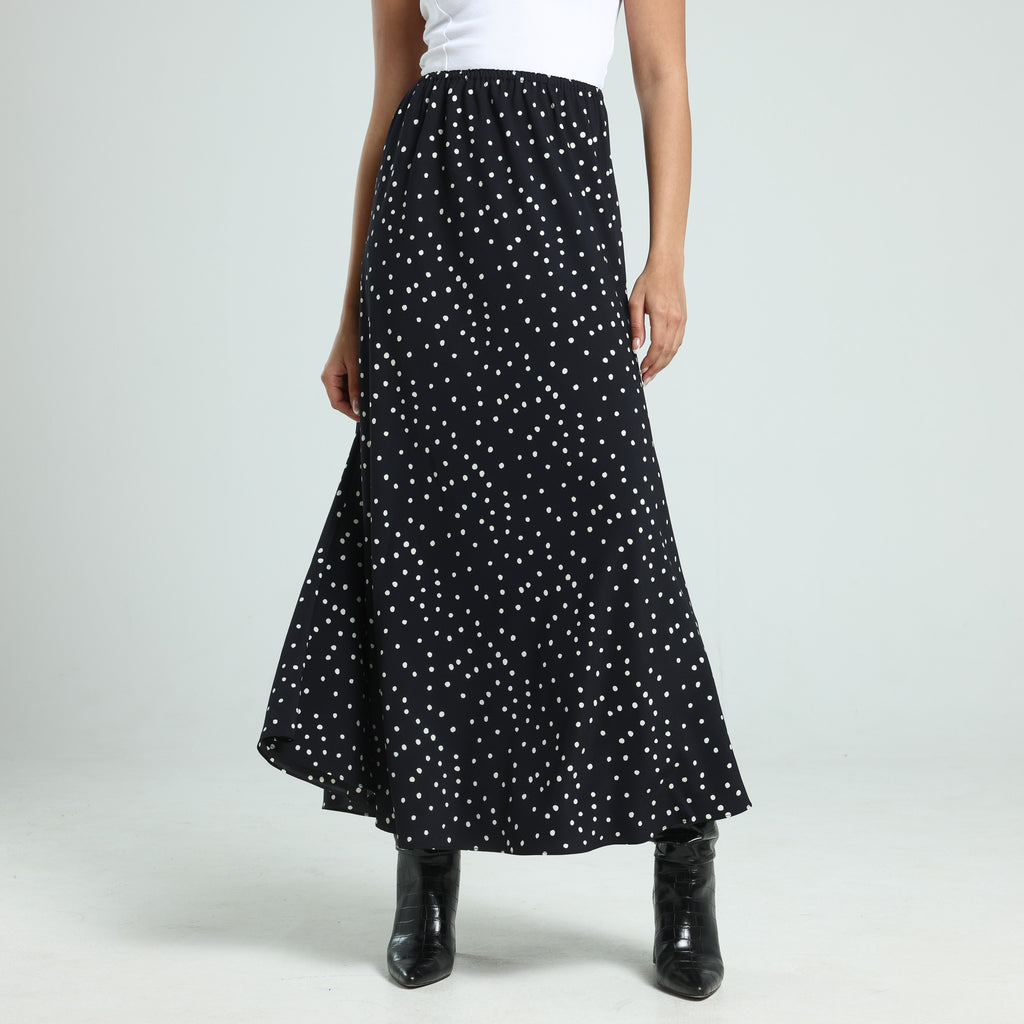 تنورة منقطة - أسود