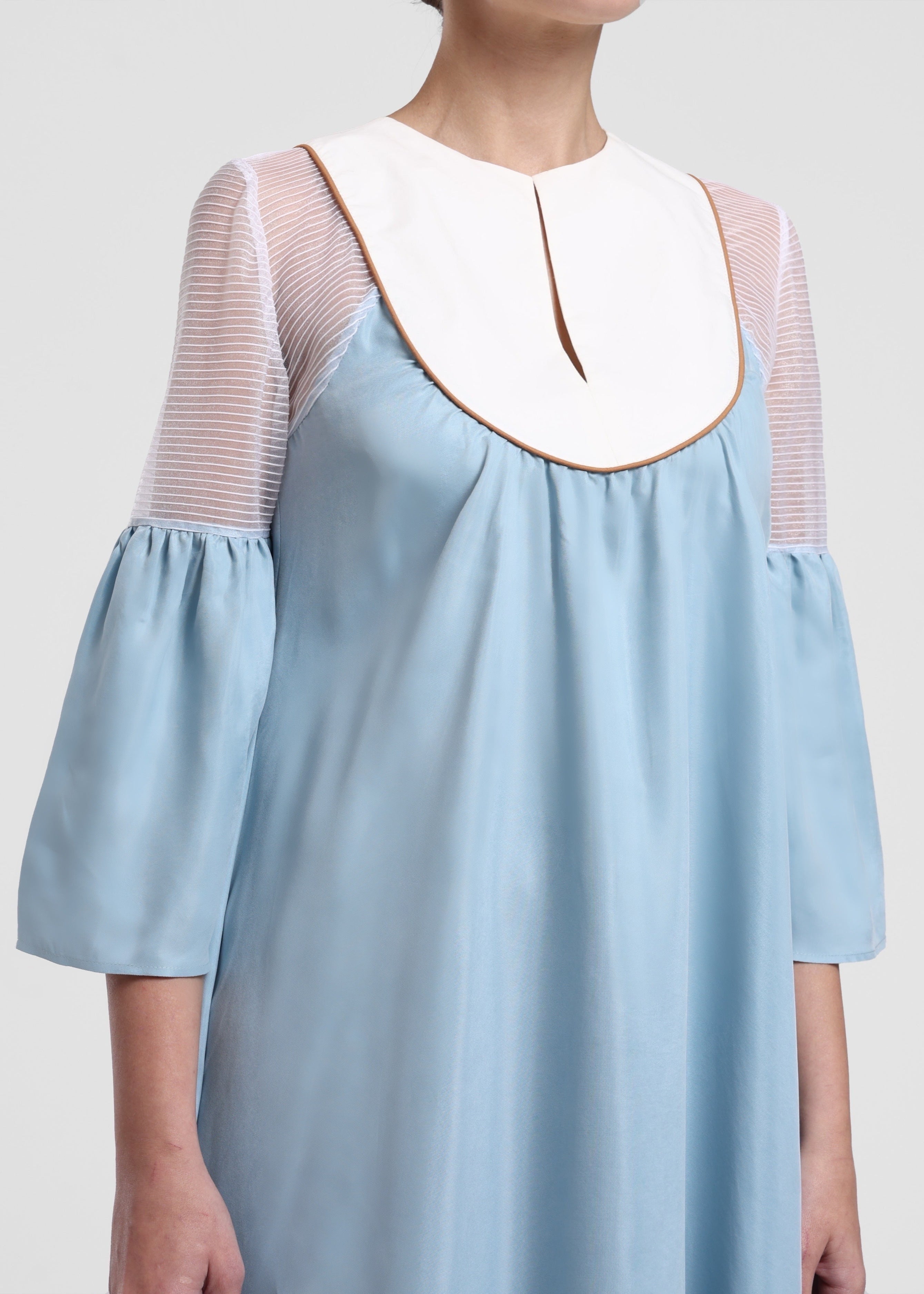 Clara Blue